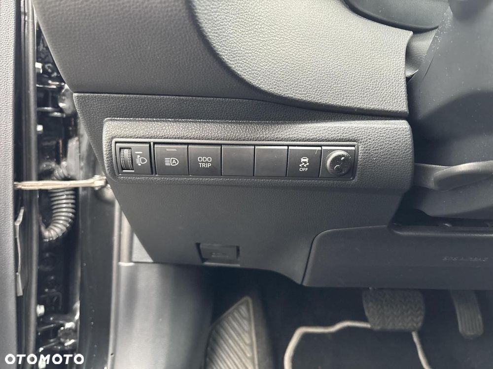 Toyota Corolla 1.8 Hybrid Style - 17