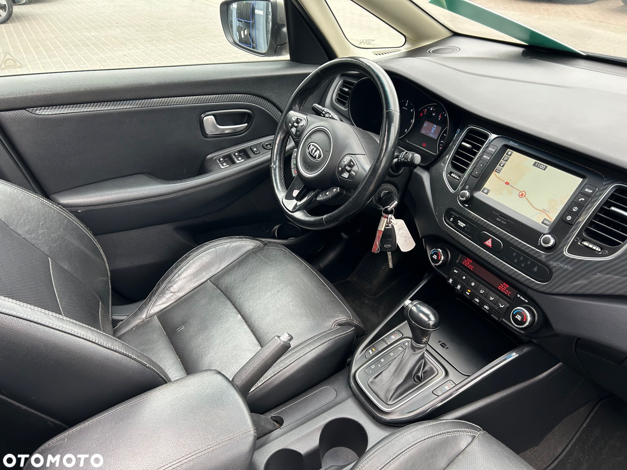 Kia Carens 1.7 CRDi L 7os DCT - 27
