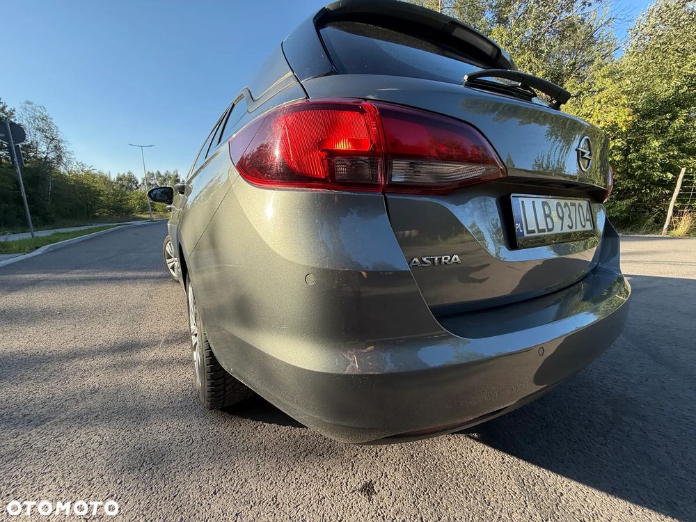 Opel Astra 1.2 T Edition S&S - 9