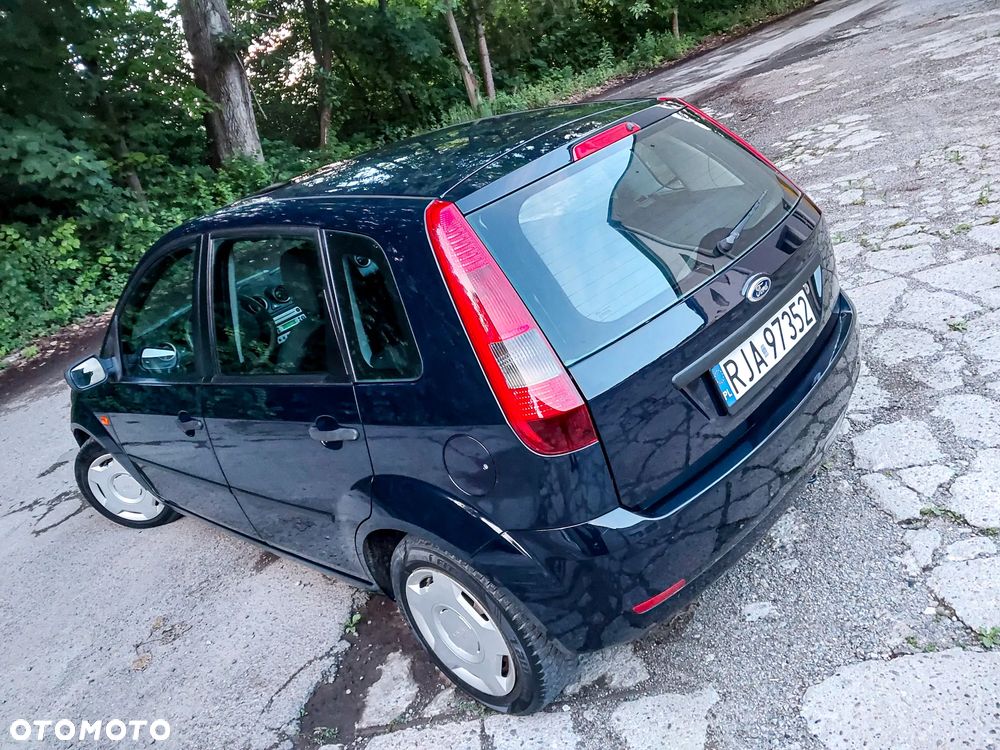 Ford Fiesta 1.3 - 4
