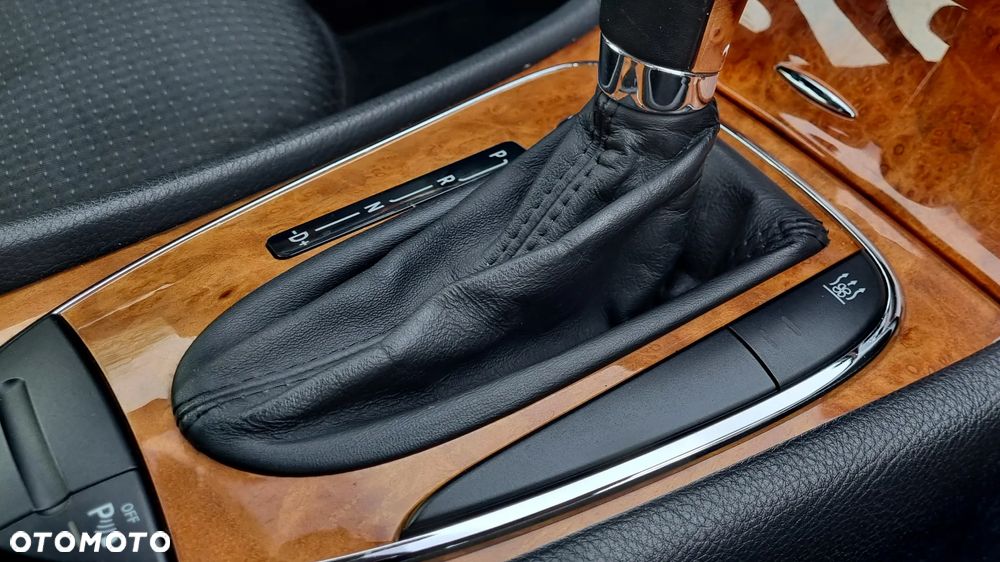 Mercedes-Benz Klasa E 320 CDI 7G-TRONIC Elegance - 7