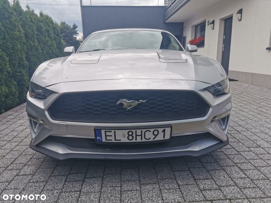 Ford Mustang 2.3 EcoBoost - 4