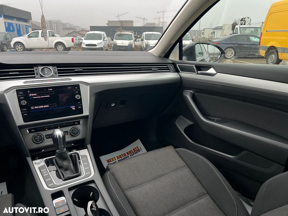 Volkswagen Passat 2.0 TDI DSG Comfortline - 11