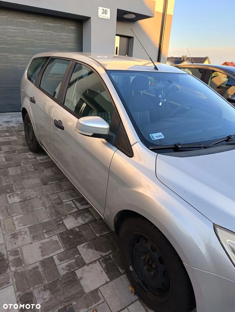 Ford Focus 1.6 TDCi Ambiente - 2