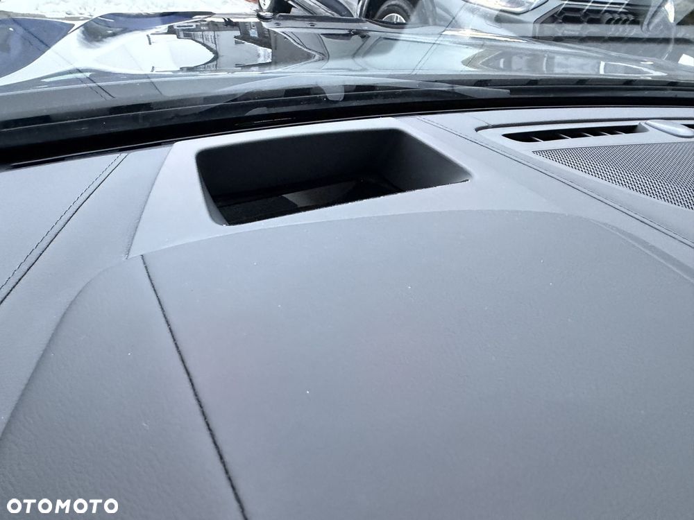 Volvo V90 T8 Twin Engine AWD Geartronic Inscription - 34