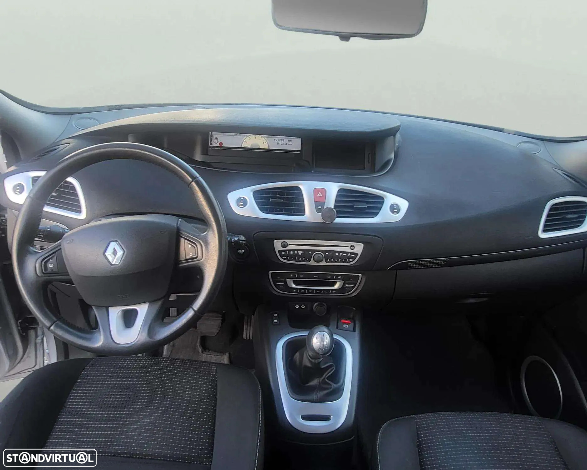 Renault Scénic 1.5 dCi Dynamique S - 15