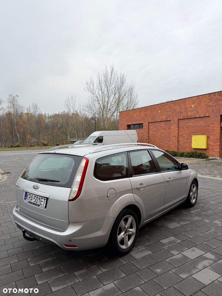 Ford Focus 1.6 16V Ambiente - 14