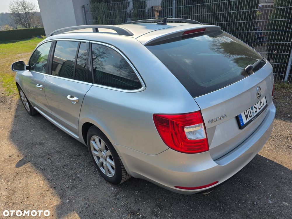 Skoda Superb 2.0 TDI DSG Comfort - 3