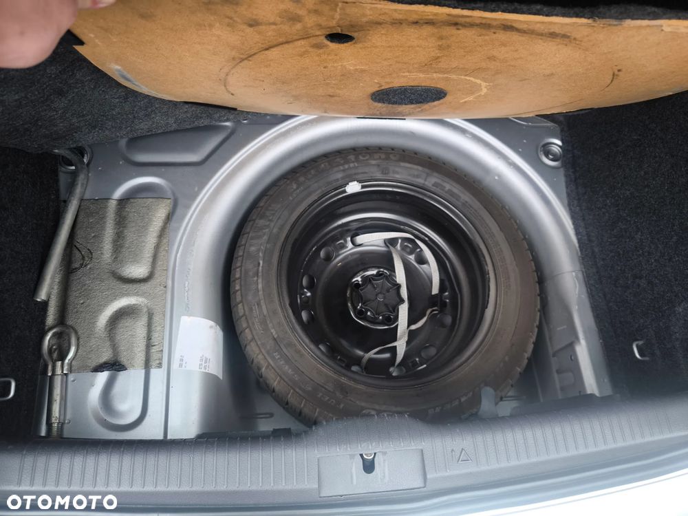 Volkswagen Polo 1.2 Tour - 11