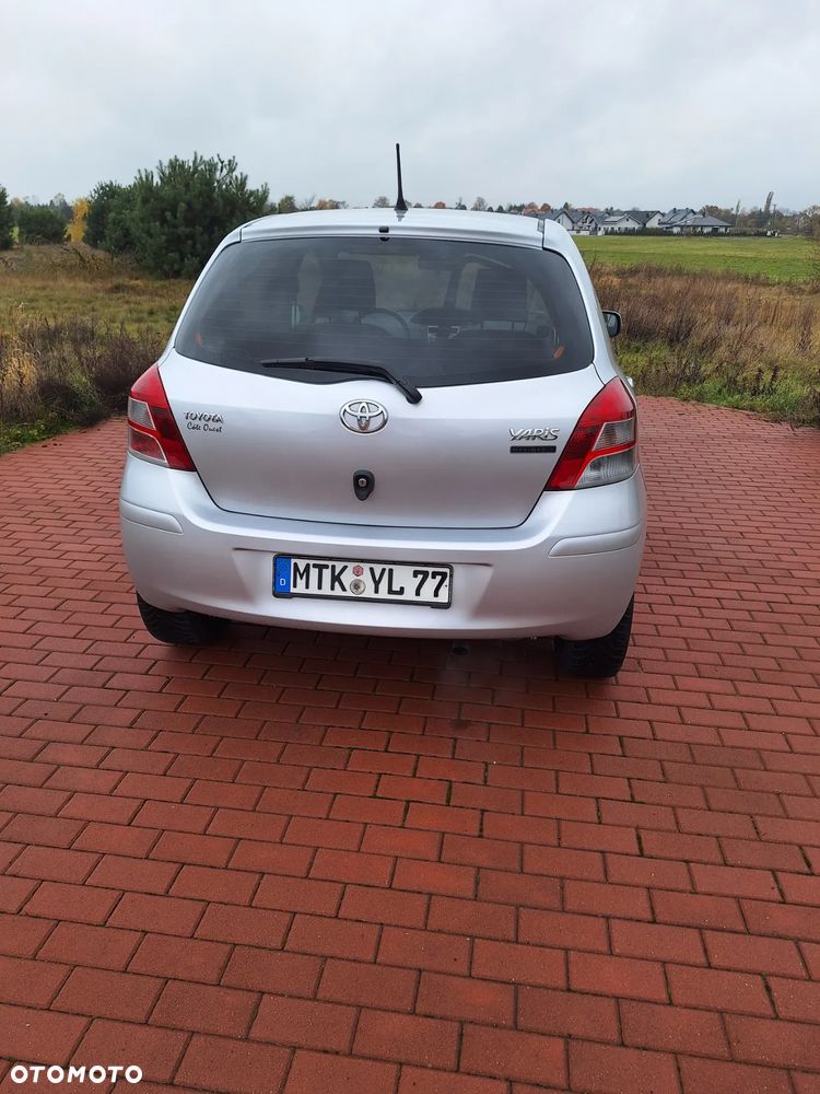 Toyota Yaris 1.33 VVT-i Comfort - 12