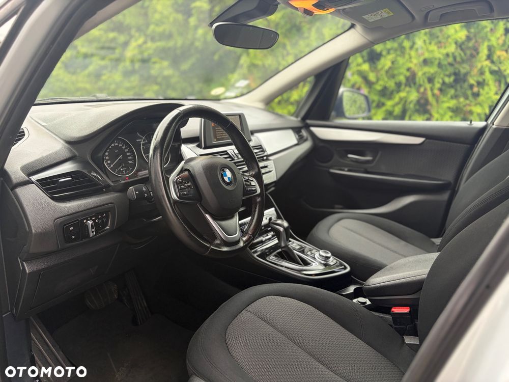 BMW Seria 2 218d - 18