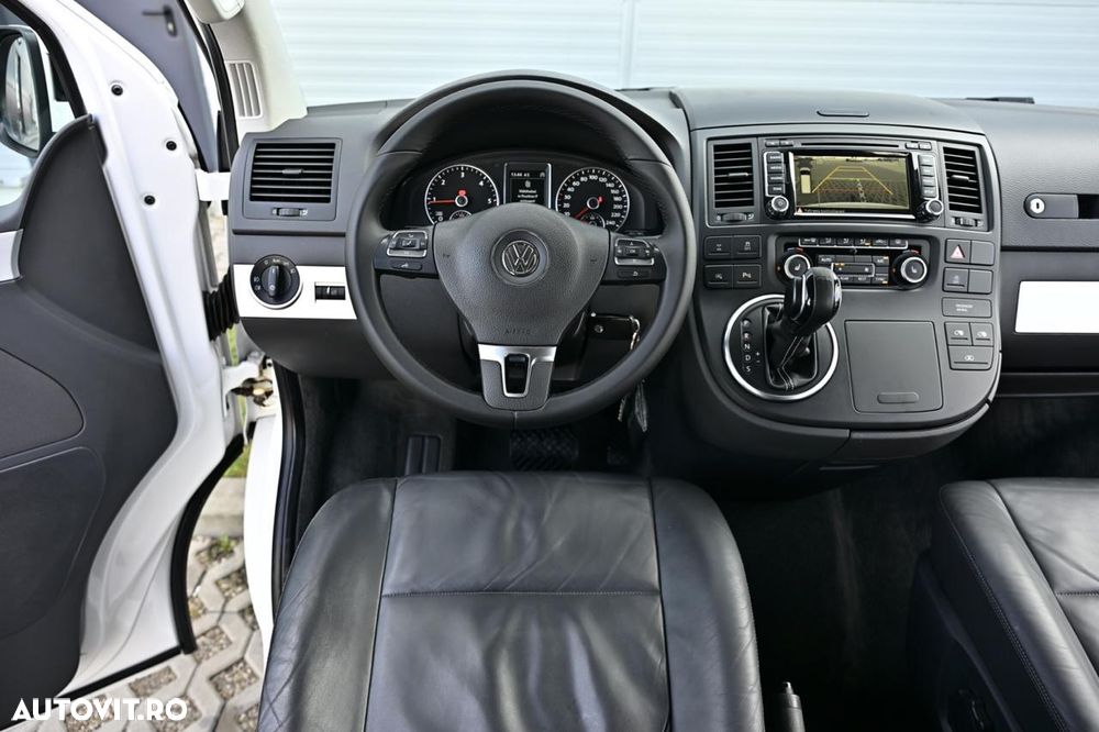 Volkswagen Multivan - 9