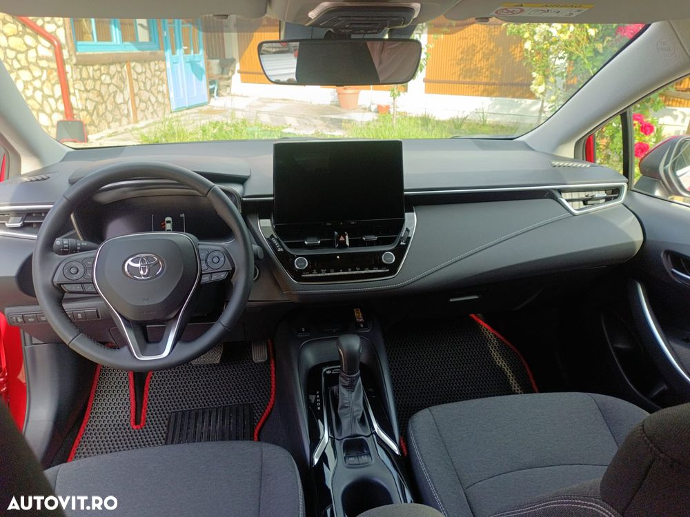 Toyota Corolla 1.8 HEV Dynamic - 9