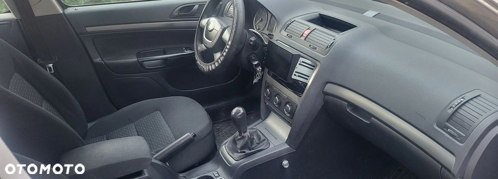 Skoda Octavia 1.6 Tour - 5