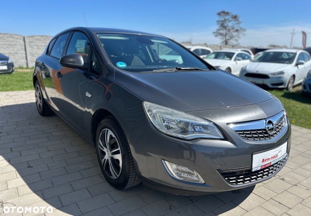 Opel Astra - 2