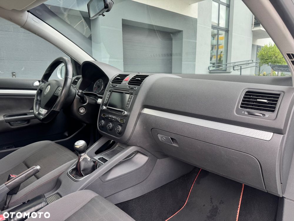 Volkswagen Golf 1.9 TDI DPF GT Sport - 21