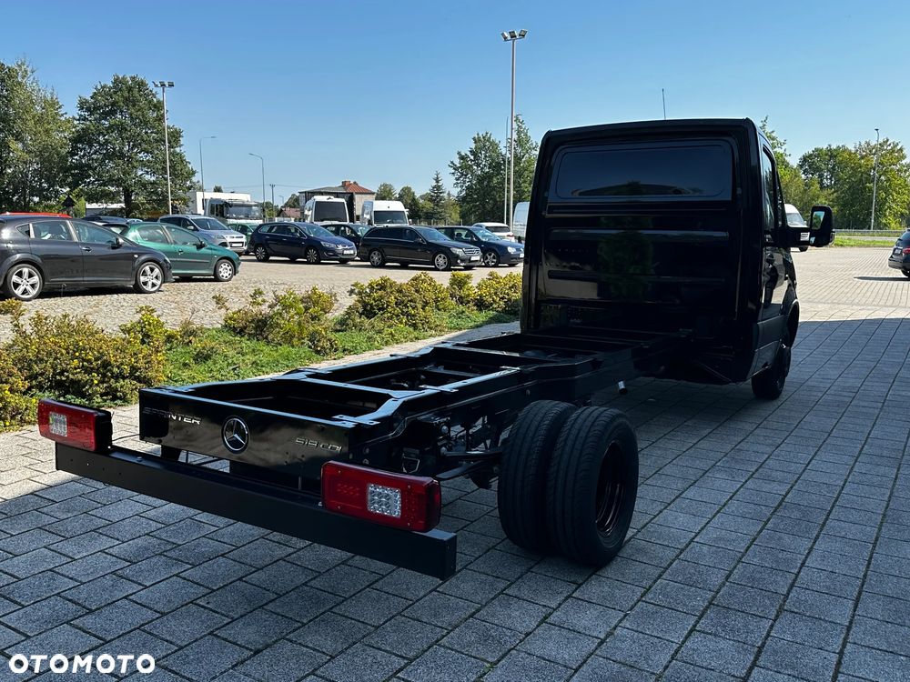 Mercedes-Benz Sprinter - 7