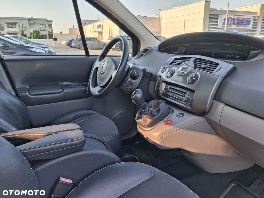 Renault Scenic 1.9 dCi Confort Expression - 36