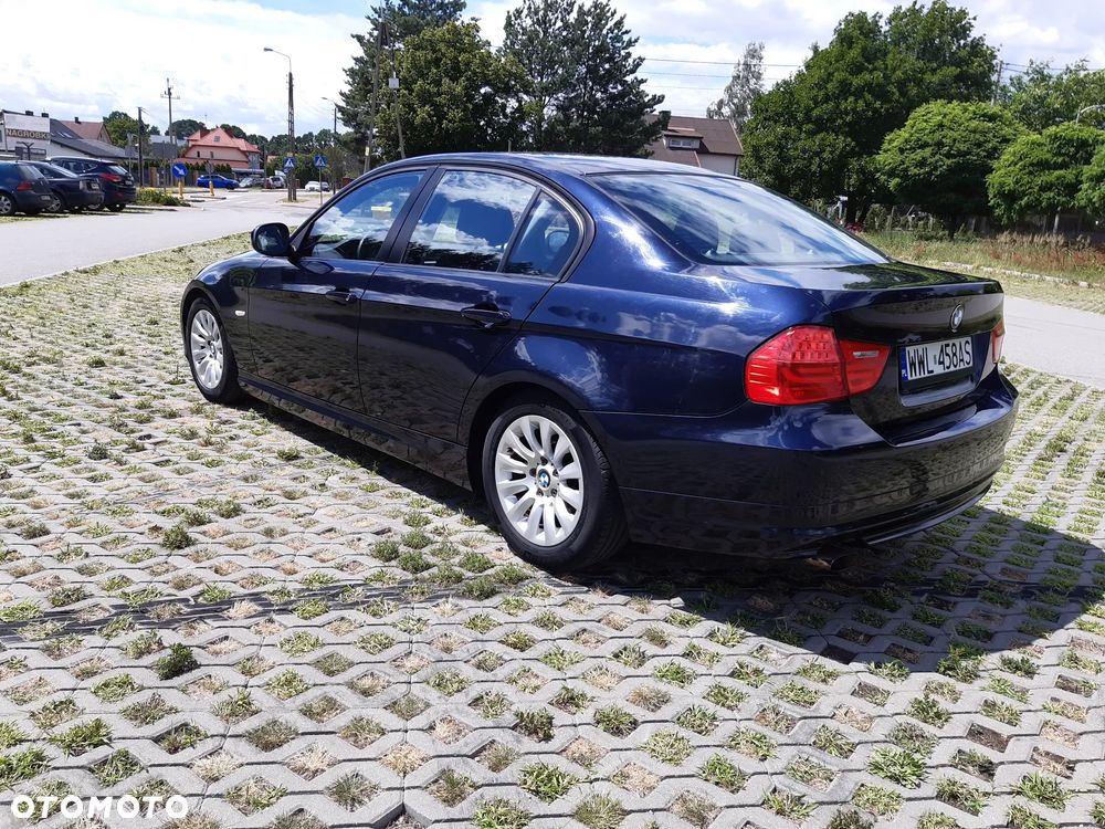 BMW Seria 3 318i Edition Lifestyle - 9