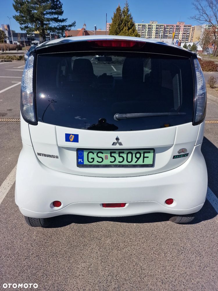 Mitsubishi i-MiEV Standard - 11