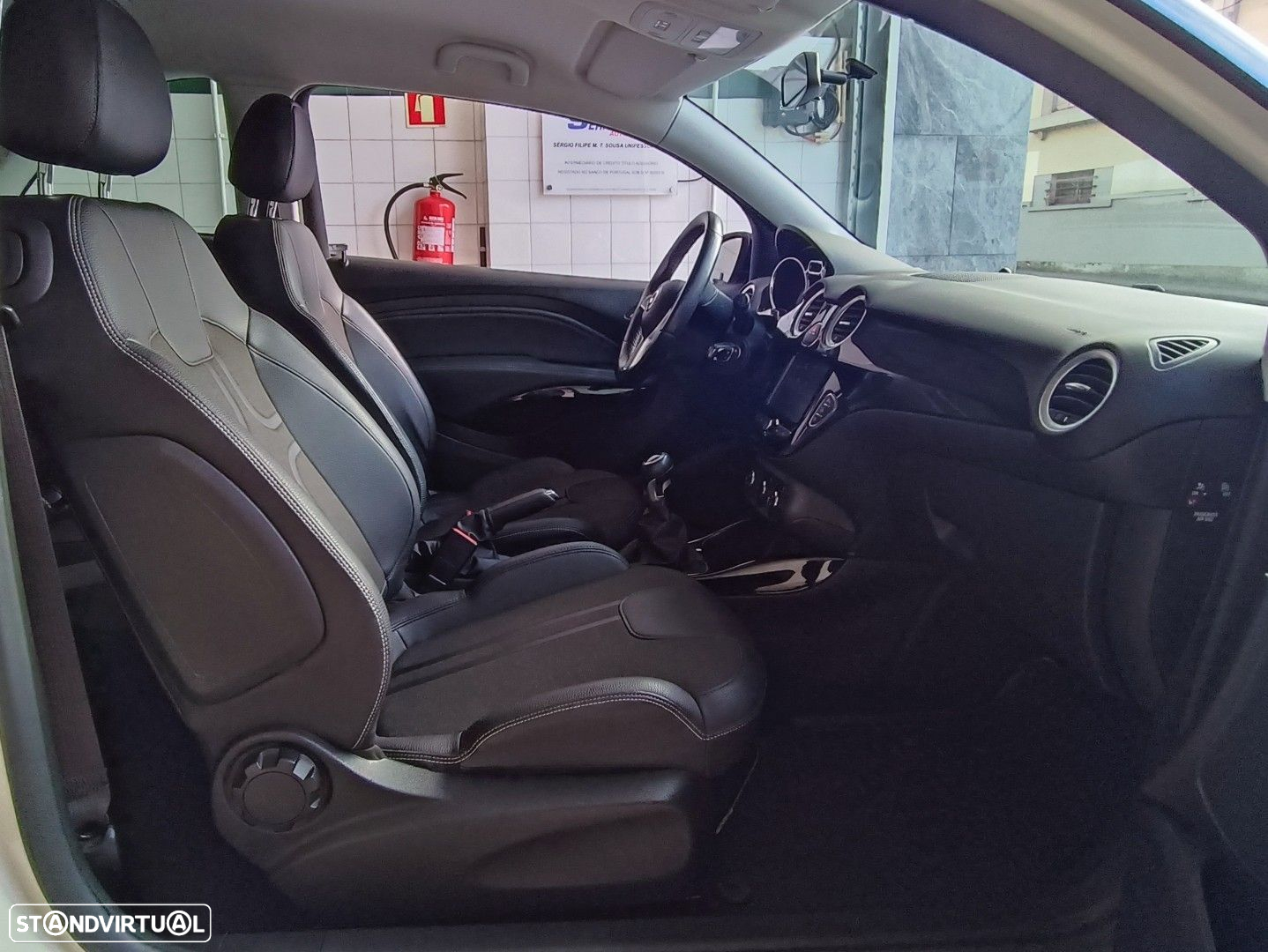 Opel Adam 1.0 S&S Rocks - 11