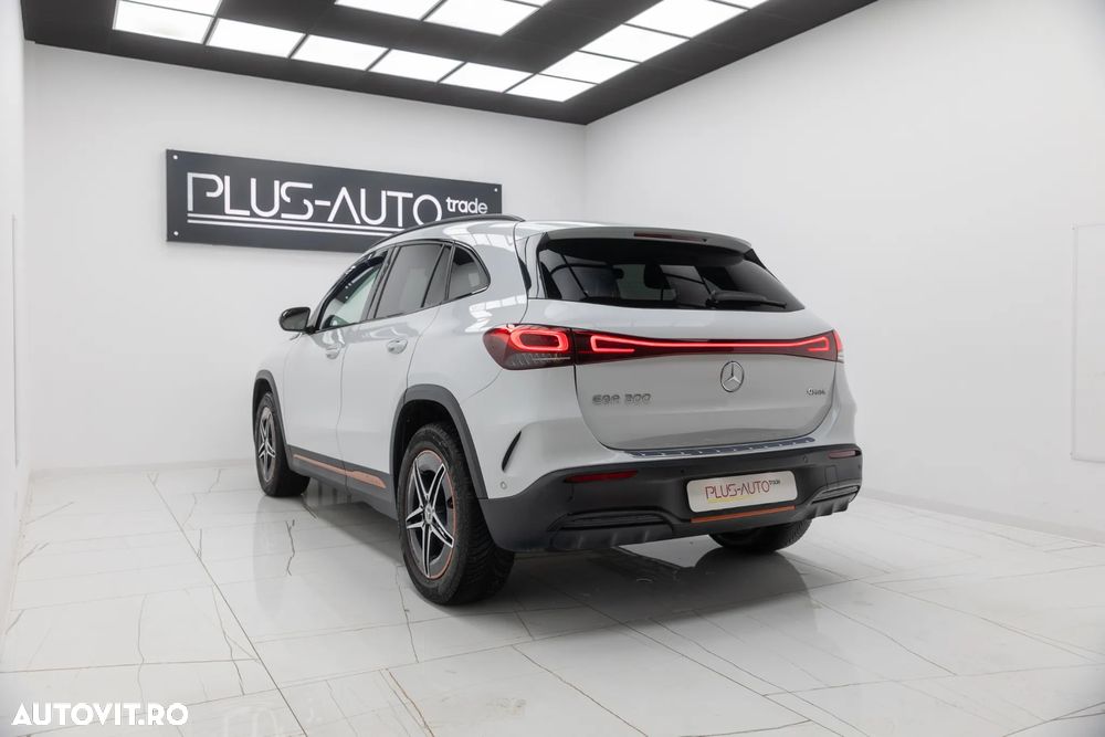 Mercedes-Benz EQA 300 4MATIC - 15