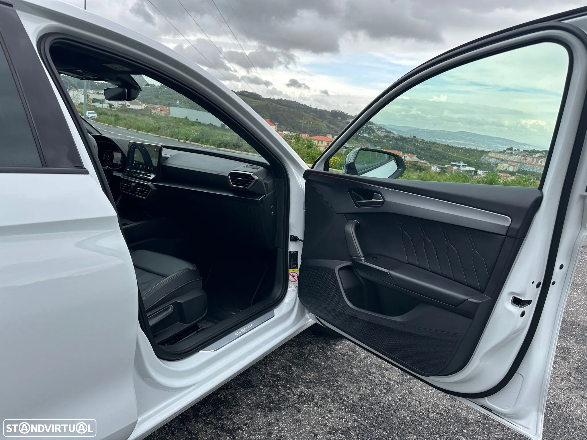 Cupra Leon 1.4 e-Hybrid VZ DSG - 32
