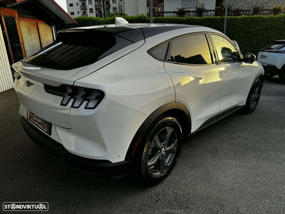 Ford Mustang Mach-E 75.7 kWh Base - 7