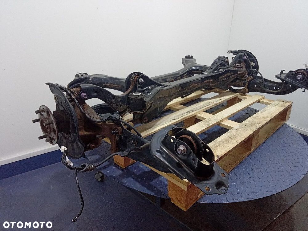 CAMRY VIII XV70 2.5 HYBRID BELKA ZAWIESZENIA TYŁ WÓZEK TYLNY - 2