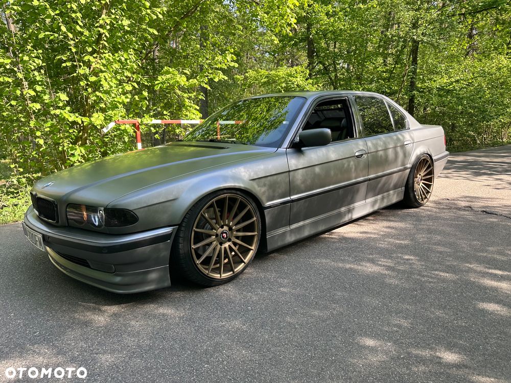 BMW Seria 7 - 1