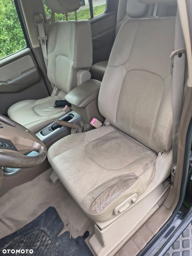 Nissan Pathfinder 2.5 DCi Elegance - 8