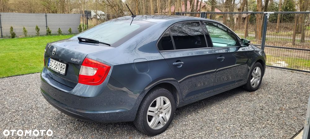 Skoda RAPID ver-1-6-tdi-dpf-ambition - 3