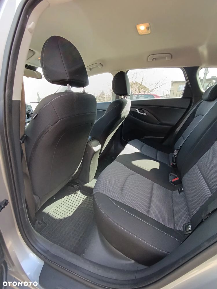 Hyundai i30 1.0 T-GDI Modern - 18