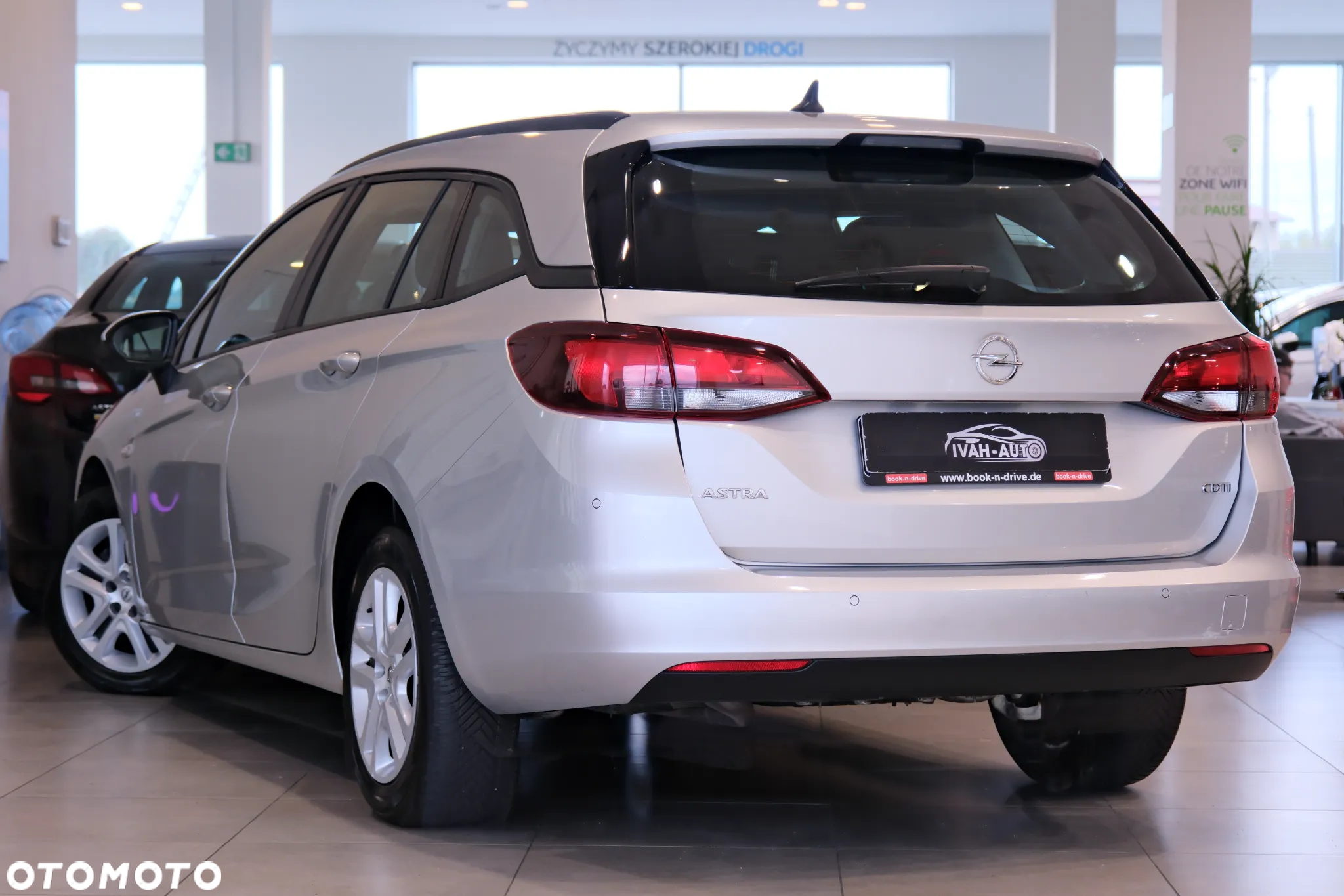 Opel Astra 1.6 CDTI Active - 12