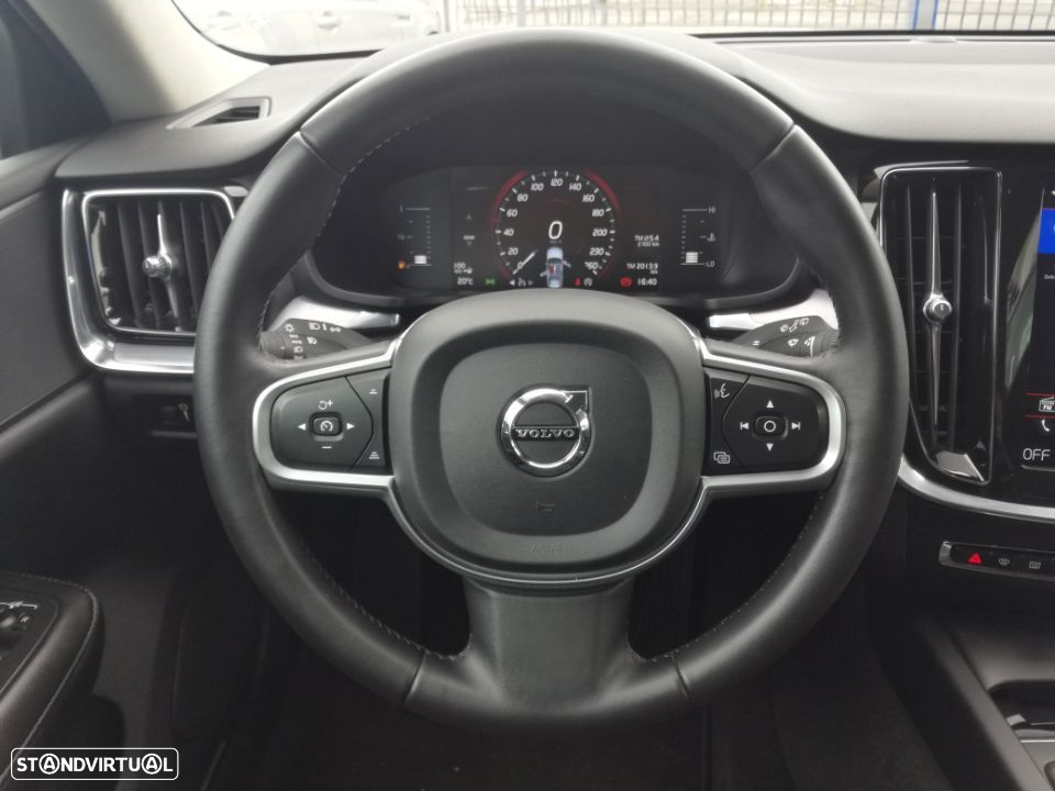 Volvo V60 2.0 D3 Momentum - 18