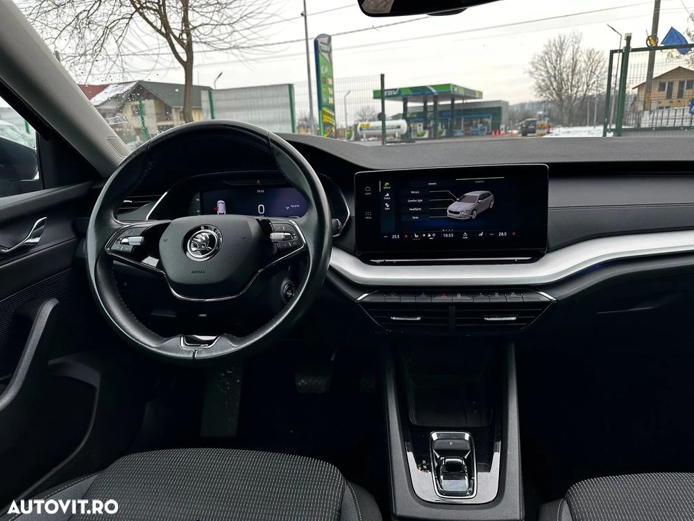 Skoda Octavia 2.0 TDI DSG Clever - 14