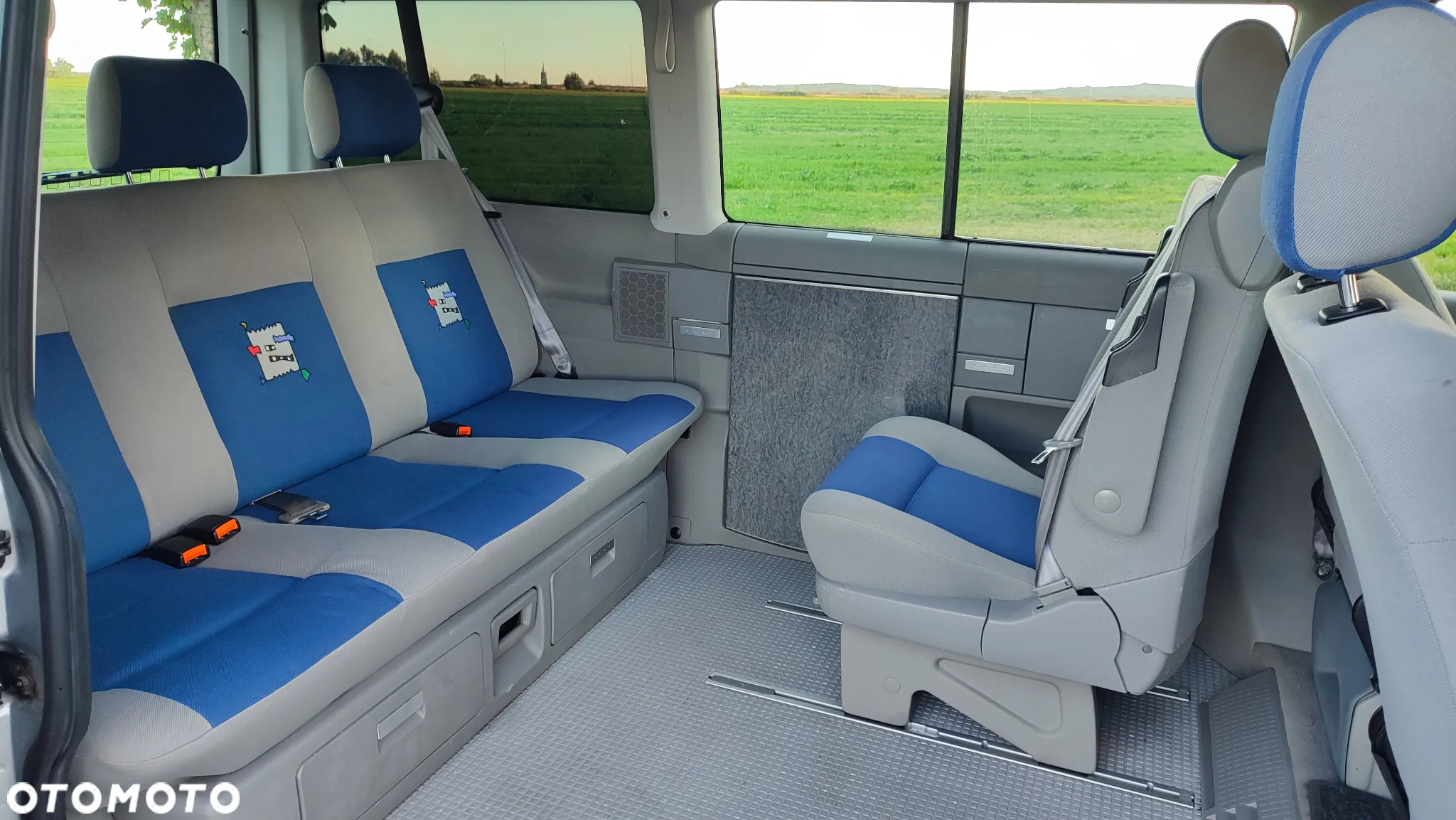 Volkswagen Multivan TDI - 10