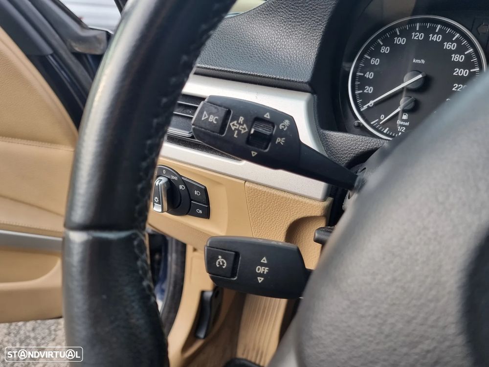 BMW 320 d Navigation - 8