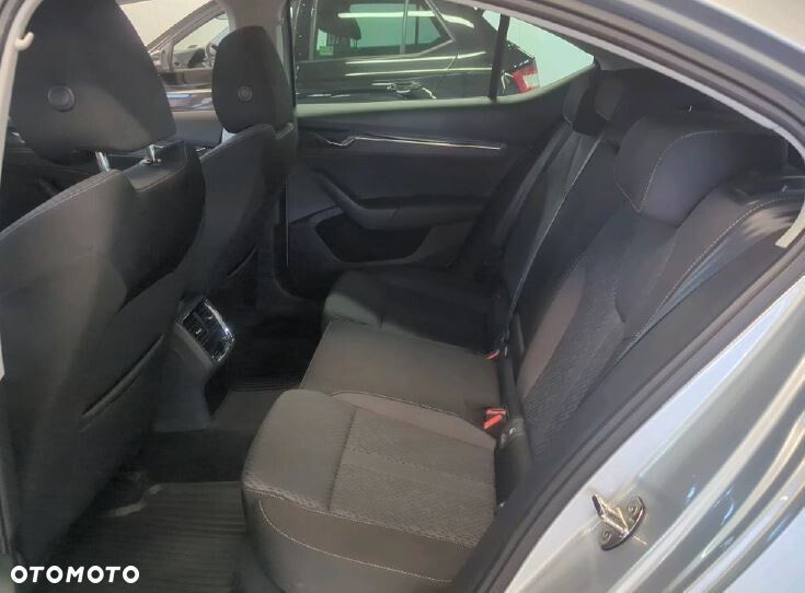 Skoda Octavia - 7