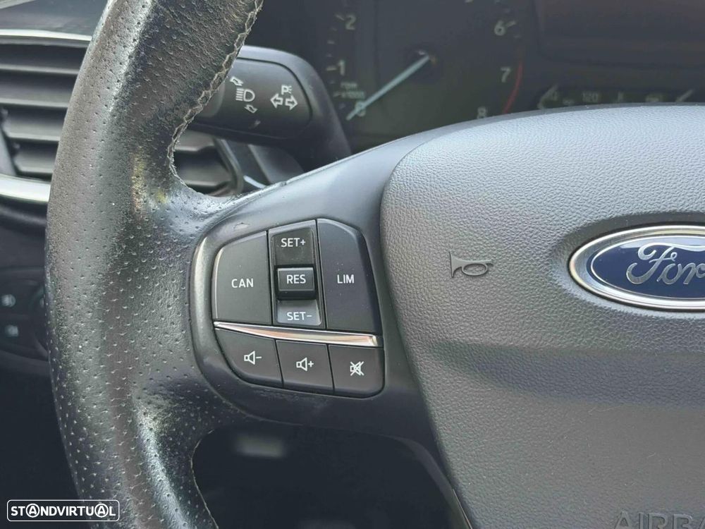 Ford Fiesta 1.0 EcoBoost ST-Line X - 39