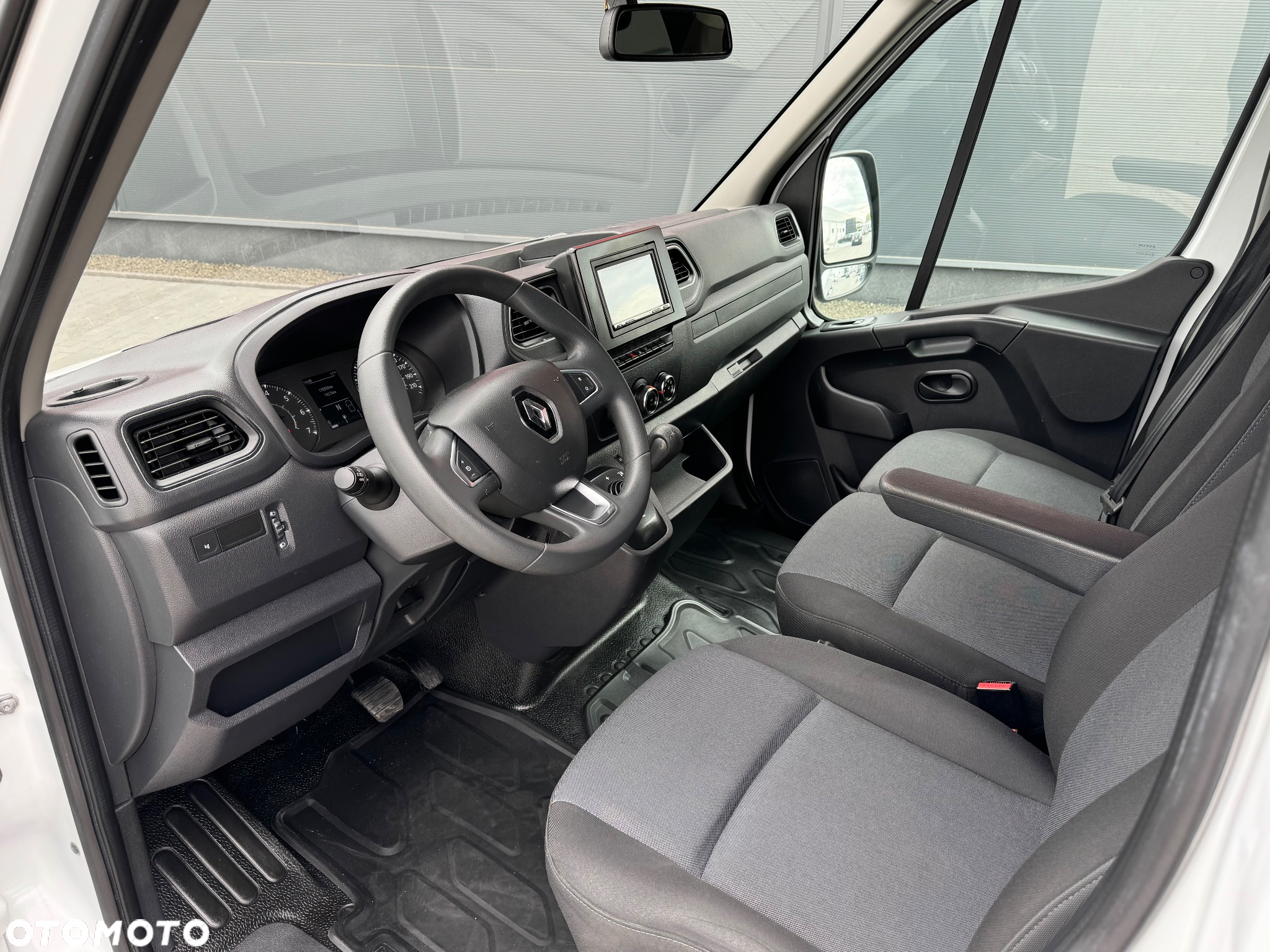 Renault Master BRYGADÓWKA - 7