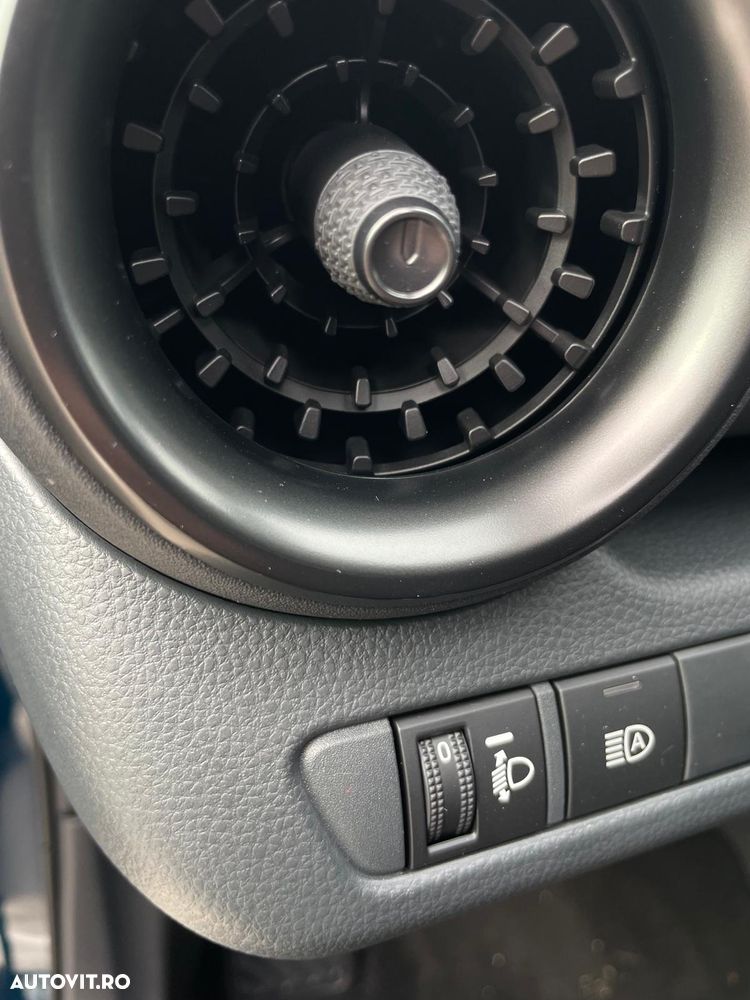 Toyota C-HR 1.8 HEV 140 CP 4x2 CVT Active - 11