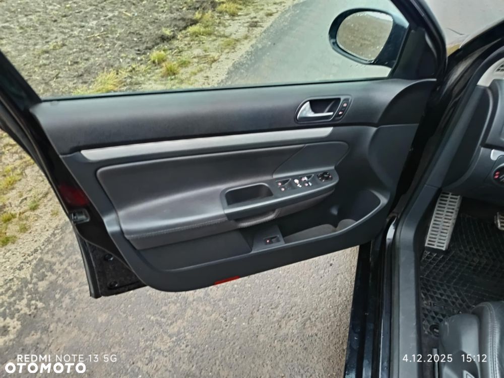 Volkswagen Jetta 2.0 TDI DPF Sportline - 14