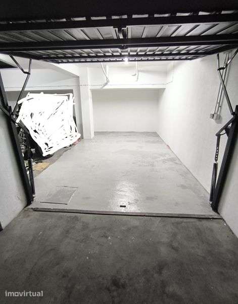 Garagens c/ Box centro da cidade - Grande imagem: 3/5