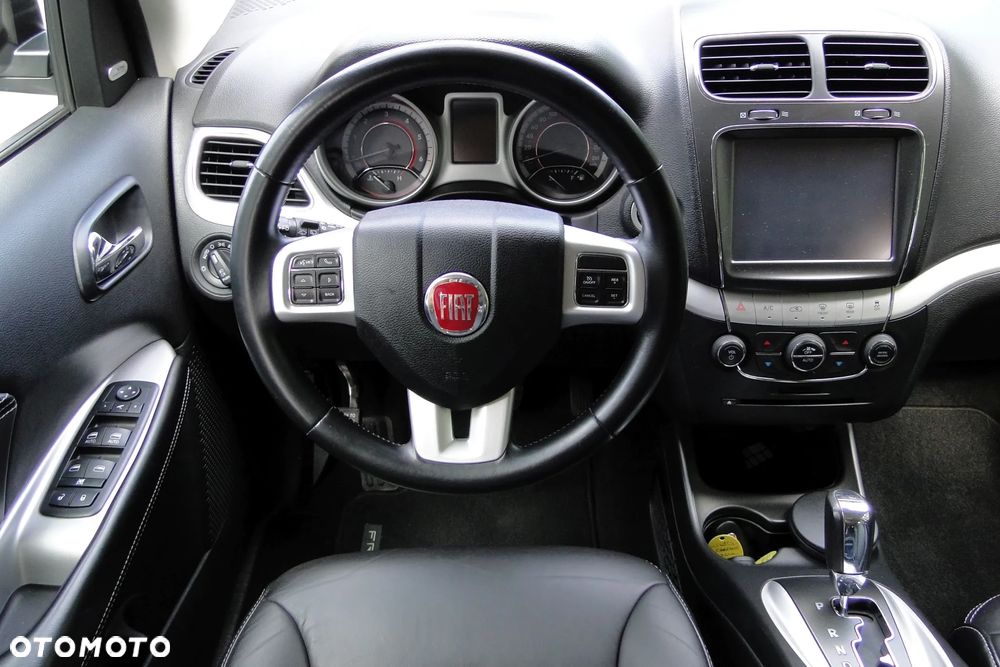 Fiat Freemont 2.0 Multijet Black Code AWD - 12