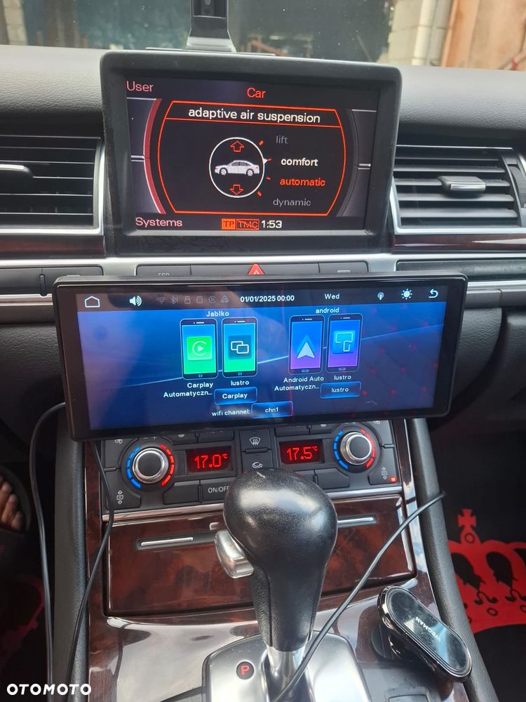 Audi A8 4.2 L Quattro - 13