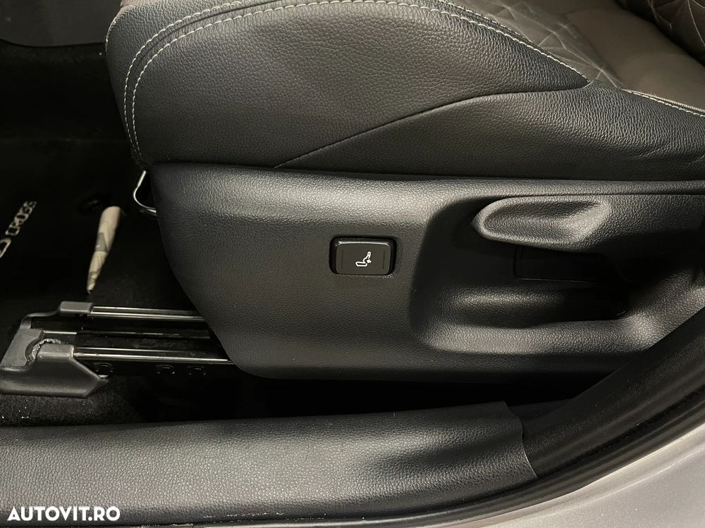 Toyota Yaris Cross 1.5 VVT-i HSD 4x2 Exclusive Elegant - 19