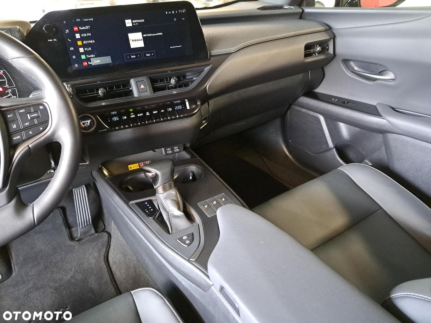 Lexus UX 250h GPF F Sport Design 2WD - 28