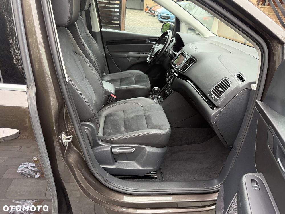 Volkswagen Sharan 2.0 TDI DSG (BlueMotion Technology) Highline - 17