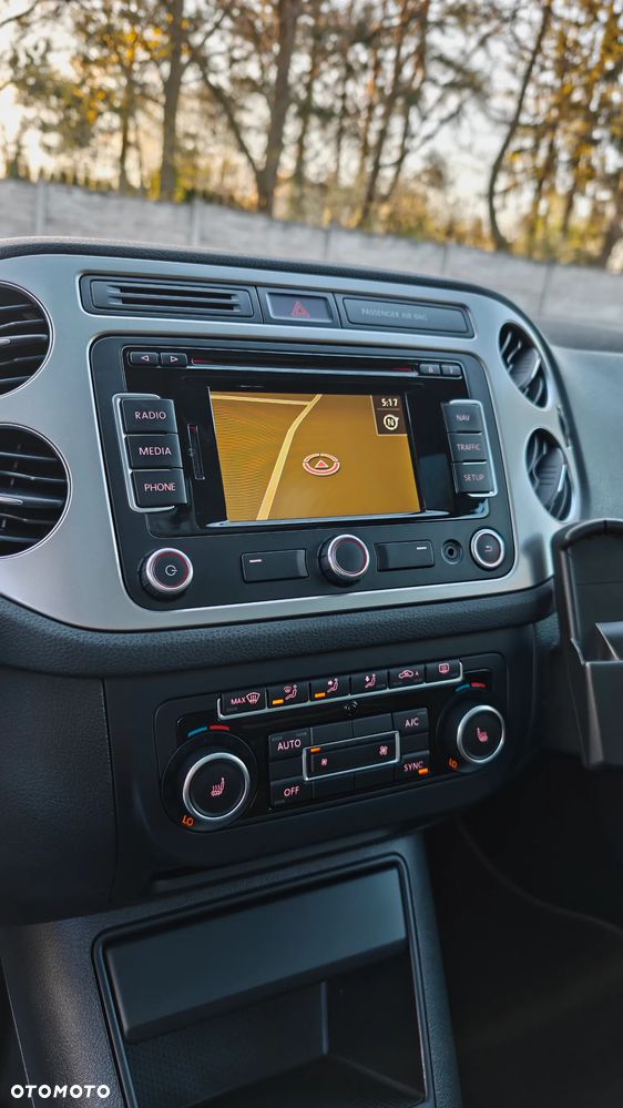 Volkswagen Tiguan 2.0 TDI DPF BlueMotion Technology Cup Sport & Style - 20